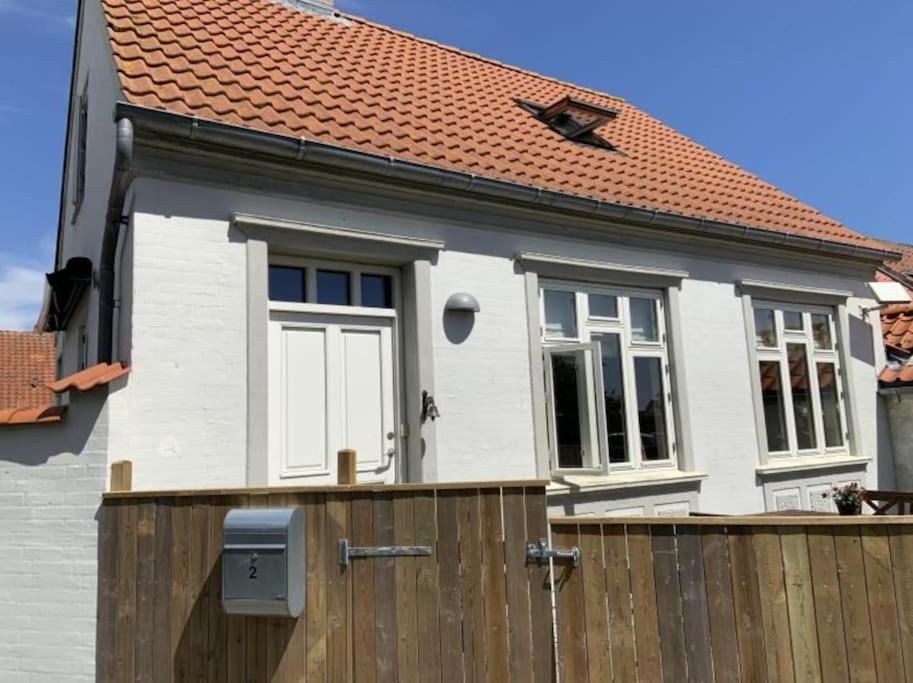 Skont Feriehus Midt I Marstal. Villa Exterior photo